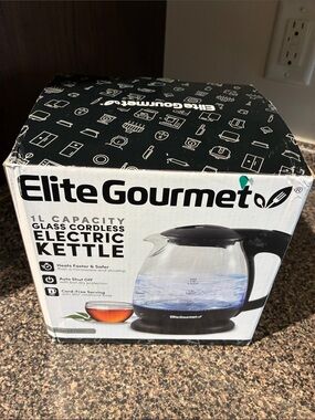 1L Glass Cordless Electric Kettle - Black/Clear